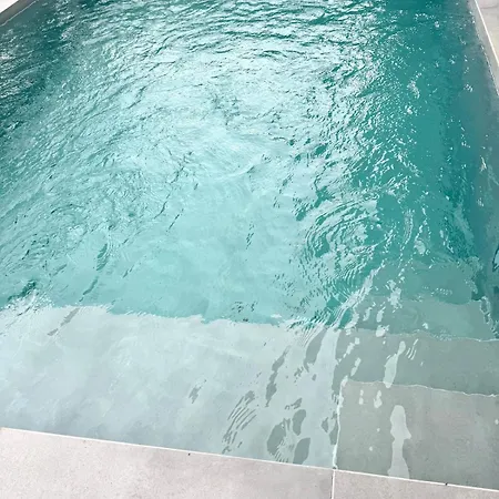 Villa Crystal Pool Bay Of Lalzi