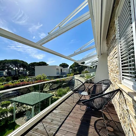 Crystal Pool Bay Of Lalzi Villa