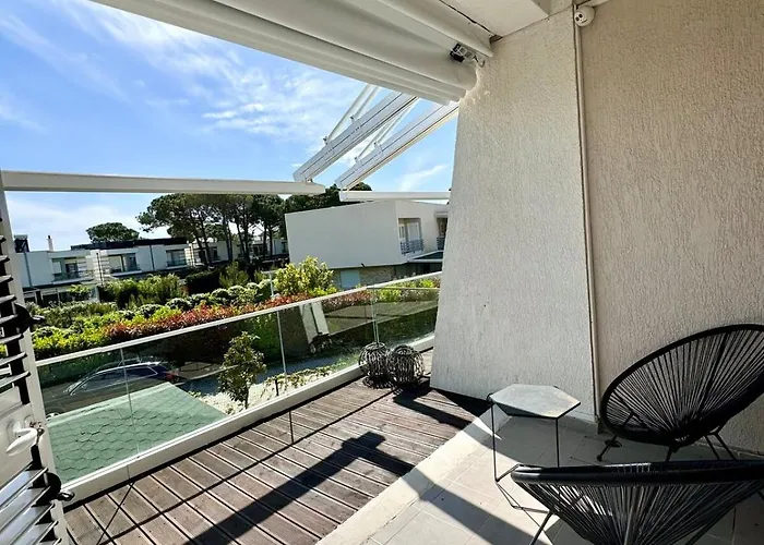 Crystal Pool Bay Of Lalzi 别墅