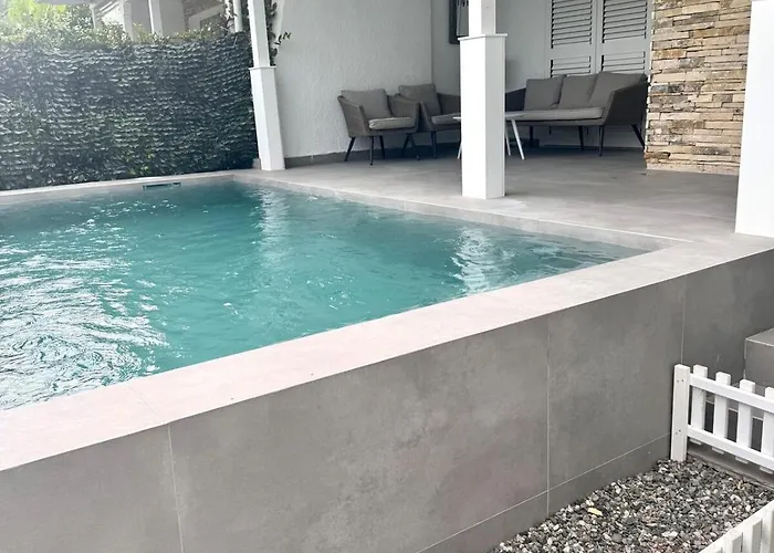 Crystal Pool Bay Of Lalzi 别墅 德拉克